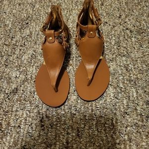 BNWT Vince Camuto sandals
